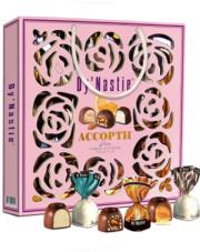 DYNASTIIE ASSORTED ROSE CANDY w/ NUTS 5*210gr